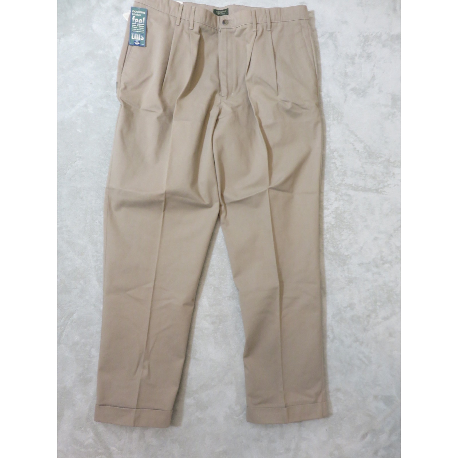 Y2k Green Tag Dockers Khakis Men 40x34 Tan Beige Pleated Cuffed Chino Pants New
